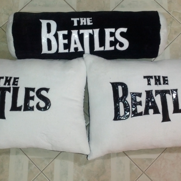 Almohada BEATLES